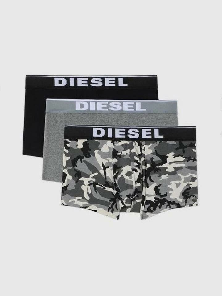 Diesel Boxershorts »Damien Classic Trunk« (3 Stück) im 3er Pack Grün camouflage#ft5_slash#schwarz#ft5_slash#schwarz, Blau camouflage#ft5_slash#blau#ft5_slash#schwarz, Grau camouflage#ft5_slash#grau#ft5_slash#schwarz 6 Diesel Boxershorts »Damien Classic Trunk« (3 Stück) im 3er Pack Grün camouflage#ft5_slash#schwarz#ft5_slash#schwarz, Blau camouflage#ft5_slash#blau#ft5_slash#schwarz, Grau camouflage#ft5_slash#grau#ft5_slash#schwarz – Bild 6