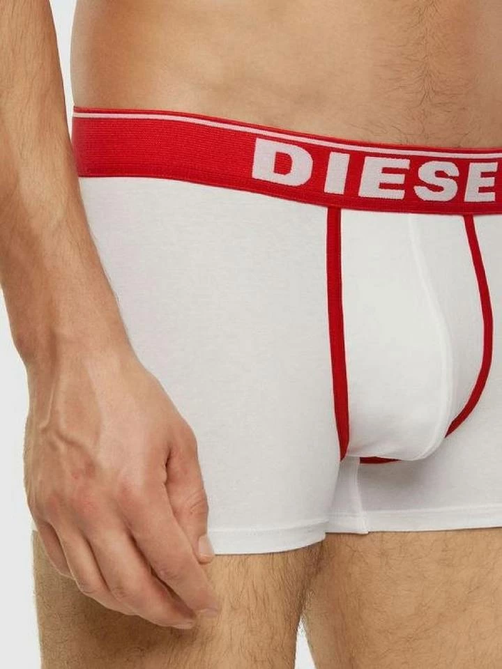 Diesel Boxershorts »Damien Classic Trunk« (3 Stück) im 3er Pack Grau#ft5_slash#oliv#ft5_slash#blau, Schwarz#ft5_slash#weiß#ft5_slash#rot, Schwarz#ft5_slash#weiß#ft5_slash#blau, Rot#ft5_slash#hellblau#ft5_slash#blau 4 Diesel Boxershorts »Damien Classic Trunk« (3 Stück) im 3er Pack Grau#ft5_slash#oliv#ft5_slash#blau, Schwarz#ft5_slash#weiß#ft5_slash#rot, Schwarz#ft5_slash#weiß#ft5_slash#blau, Rot#ft5_slash#hellblau#ft5_slash#blau – Bild 4